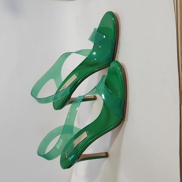 Women's Tinsley Clear Vinyl Peep Toe Party Festive Summer Sandal Heels 9.5 - Picture 9 of 15